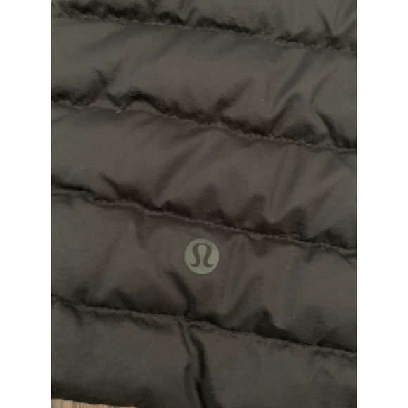 Lululemon Pack it down vest 8 - Picture 5 of 5